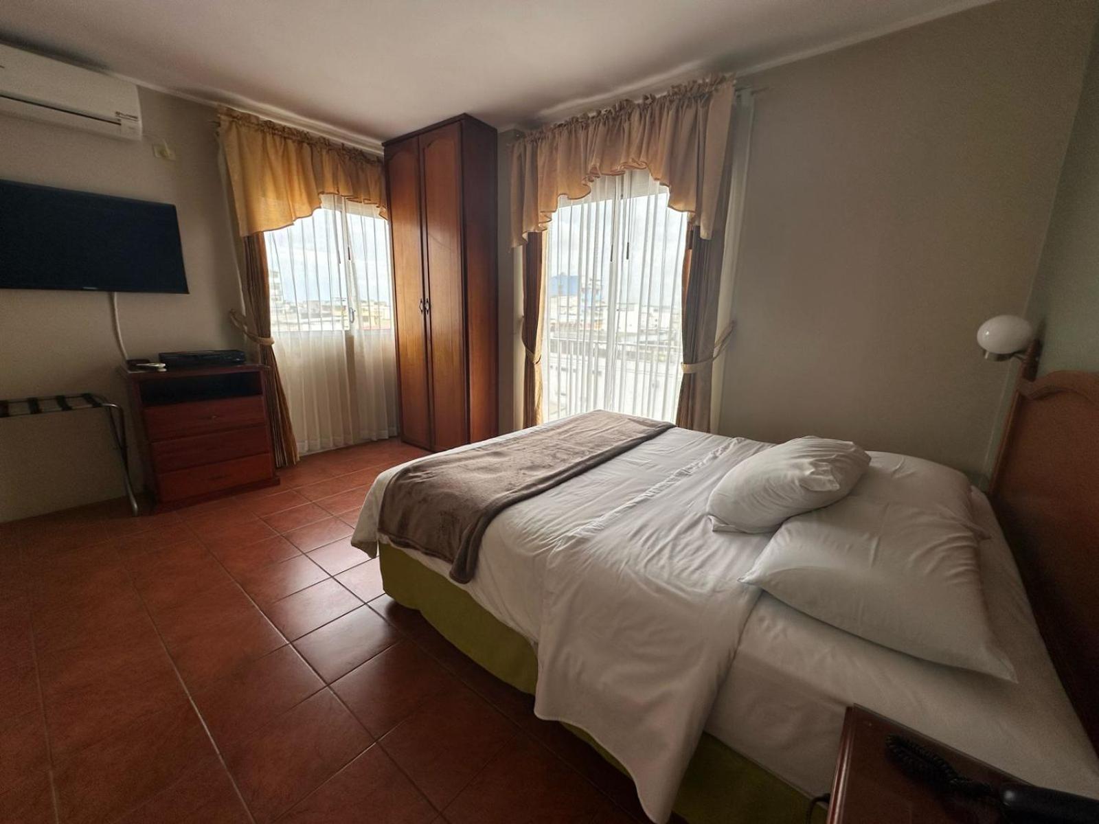 Grand Hotel Americano Machala Extérieur photo